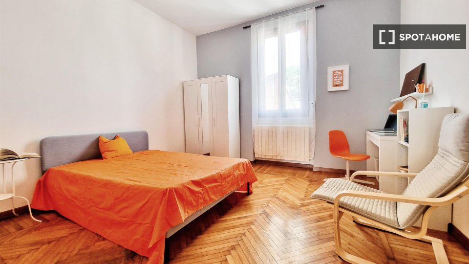 Double room Milan, 4 beds — photo 12