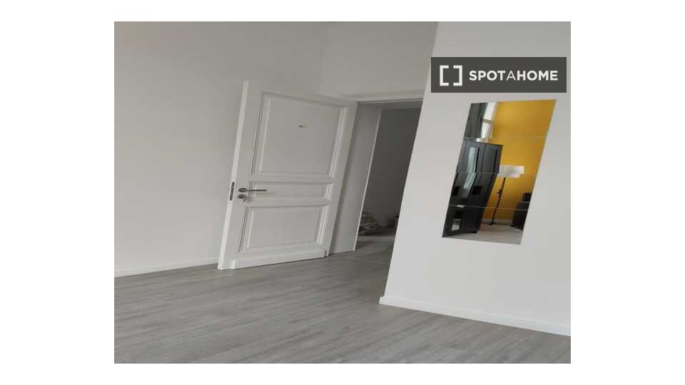 Double room Brussels, 9 beds — photo 6