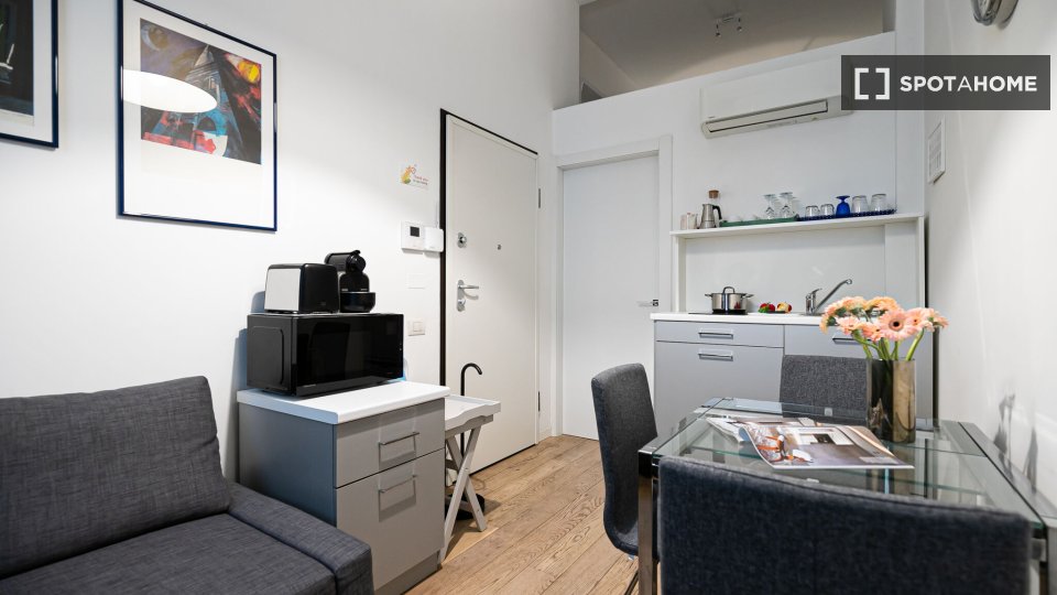 Apartment Milan, 1 bed, 45m² — photo 12