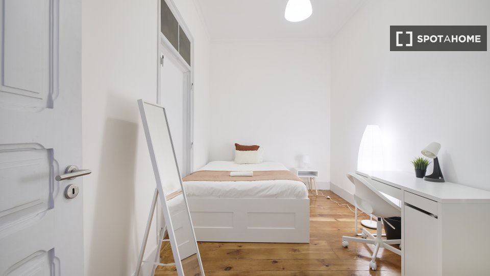 Double room Lisbon, 8 beds — photo 5