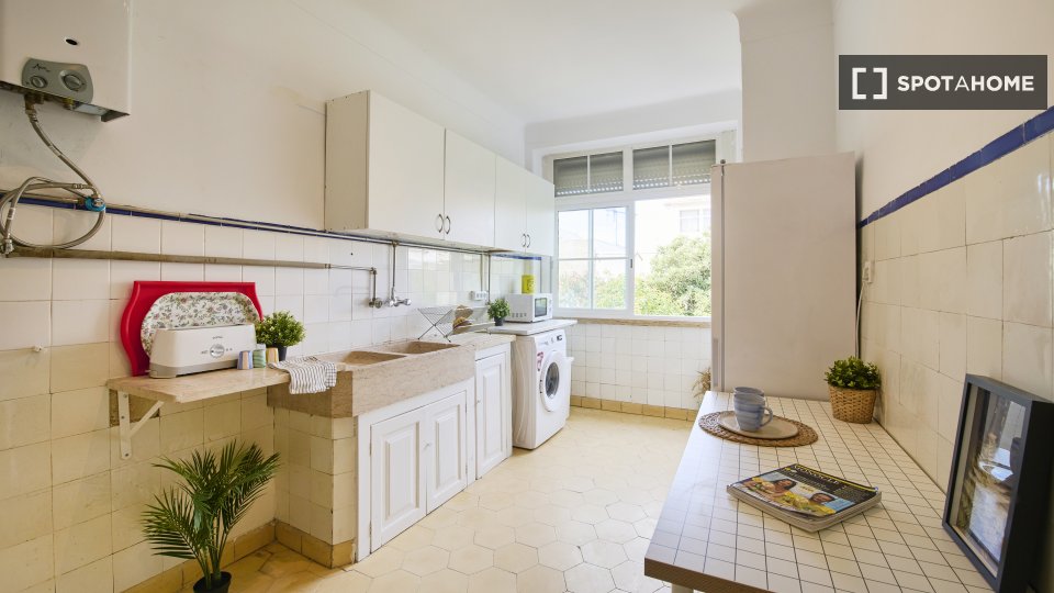 Double room Lisbon, 8 beds — photo 18