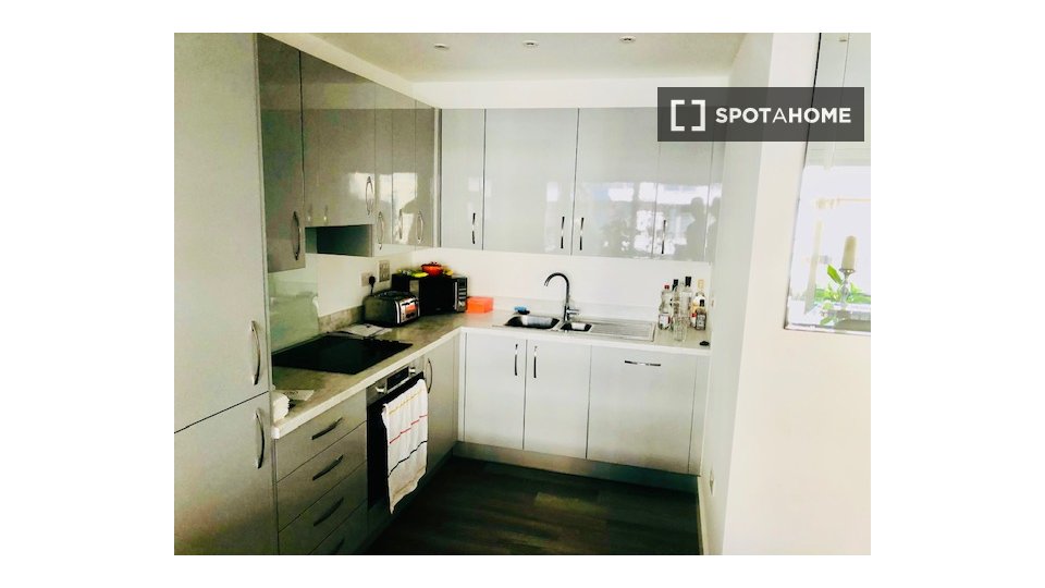 Double room London, 1 bed, 60m² — photo 6