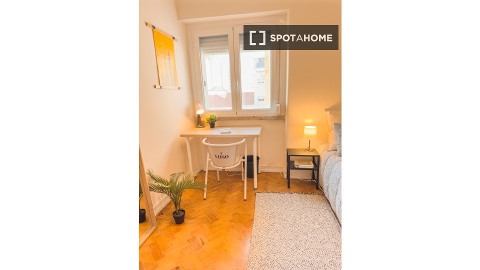 Double room Lisbon, 7 beds — photo 16