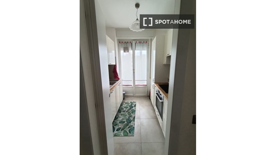 Double room Milan, 2 beds — photo 5