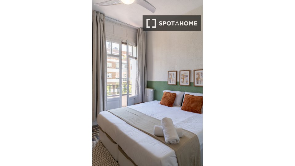 Double room Madrid, 7 beds — photo 11