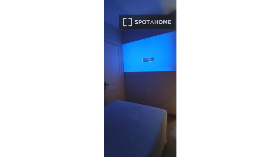 Double room Barcelona, 3 beds, 74m² — photo 6