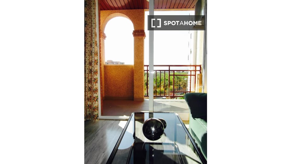 Double room Granada, 3 beds, 110m² — photo 4