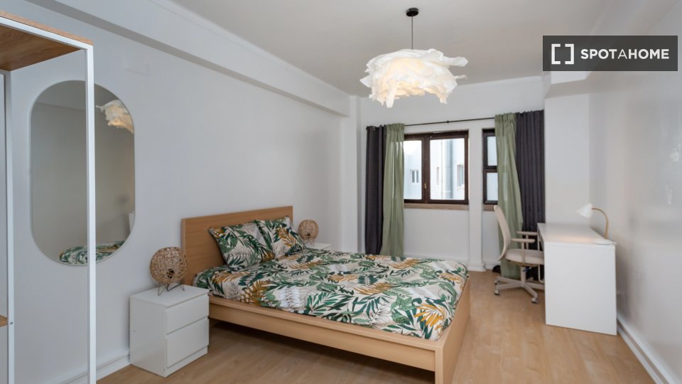 Double room Lisbon, 10 beds — photo 10