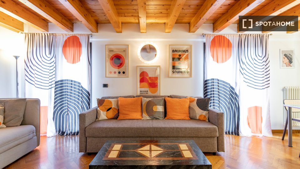 Apartment Milan, 2 beds, 75m² — photo 2