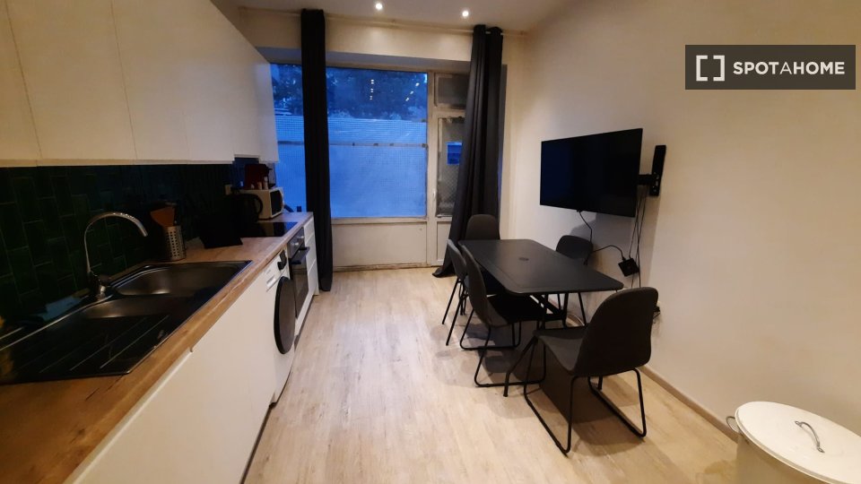 Apartment mono Brussels, 35m² — photo 8