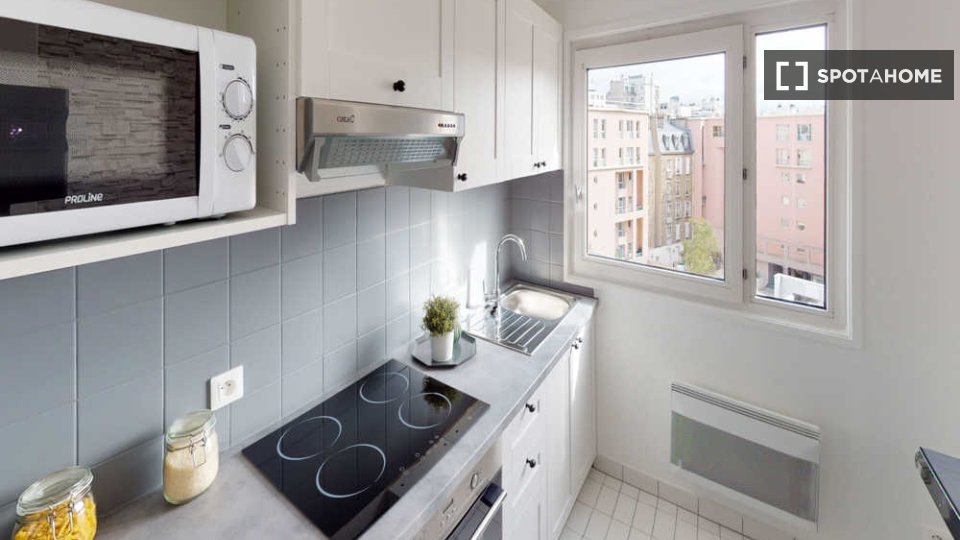 Double room Paris, 4 beds, 80m² — photo 5