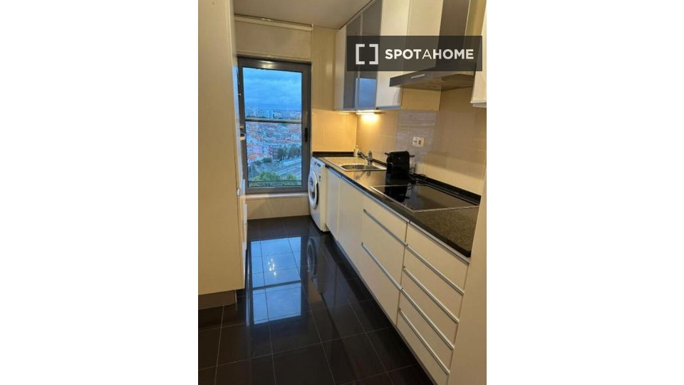 Apartment Lisbon, 1 bed — photo 11