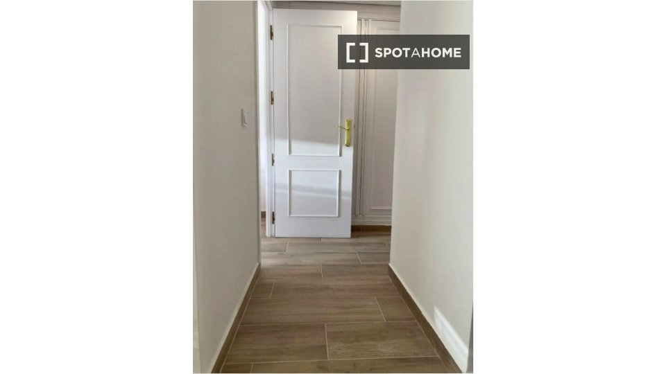 Apartment mono Madrid, 48m² — photo 7