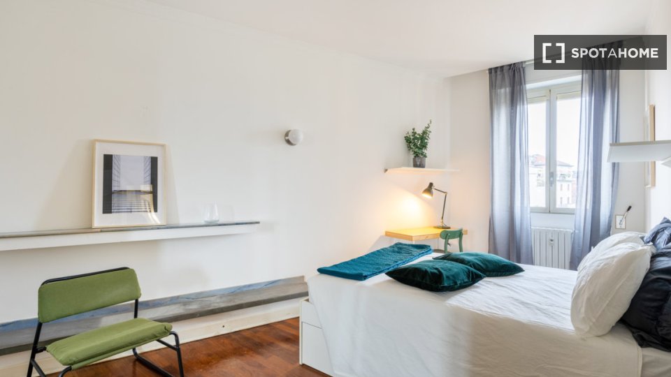 Double room Milan, 5 beds — photo 11