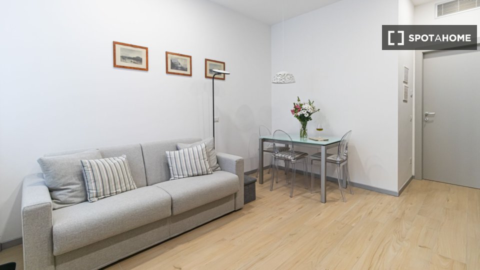Apartment Milan, 1 bed, 48m² — photo 6