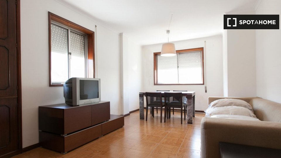 Double room Porto, 3 beds — photo 4