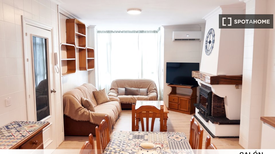 Double room Seville, 5 beds — photo 60