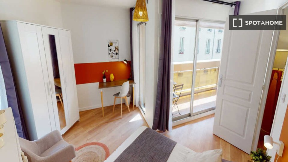 Double room Paris, 3 beds, 60m² — photo 7