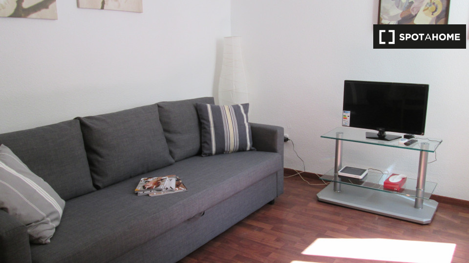 Apartment Madrid, 1 bed, 40m² — photo 1
