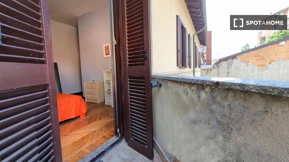 Double room Milan, 4 beds — photo 1