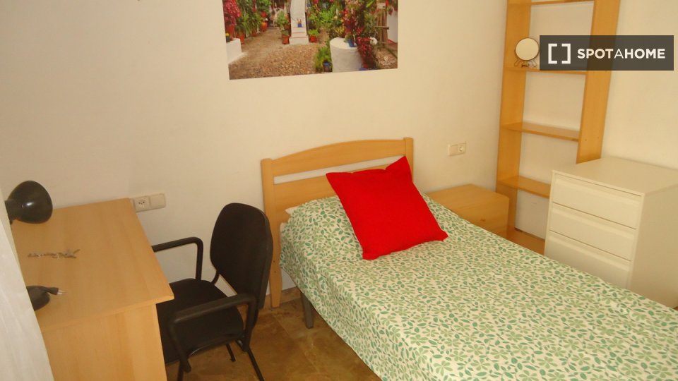 Double room Cordoba, 4 beds — photo 23