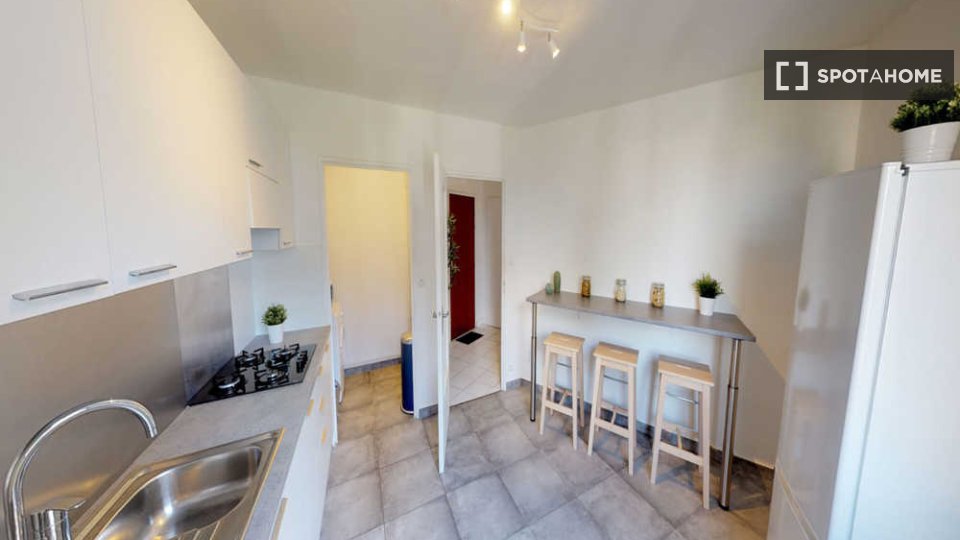 Double room Lyon, 4 beds, 100m² — photo 7