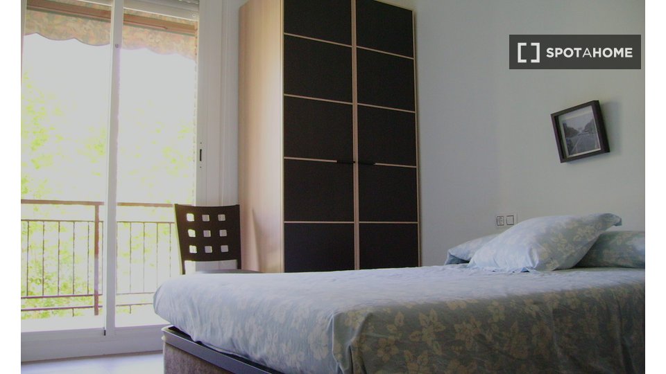 Apartment Barcelona, 3 beds, 90m² — photo 7