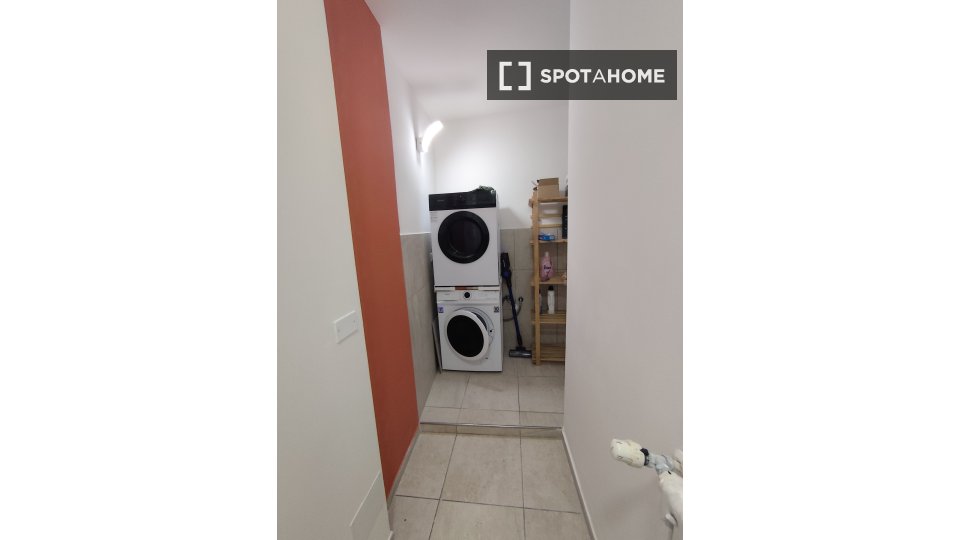 Double room Bologna, 10 beds, 232m² — photo 6