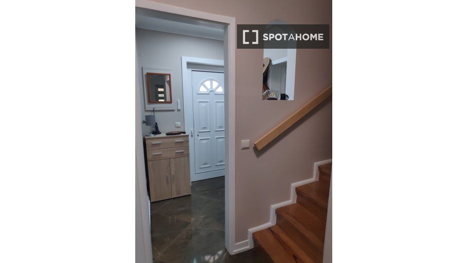 Apartment Porto, 4 beds, 120m² — photo 11