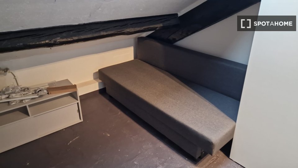 Apartment Milan, 3 beds, 60m² — photo 2