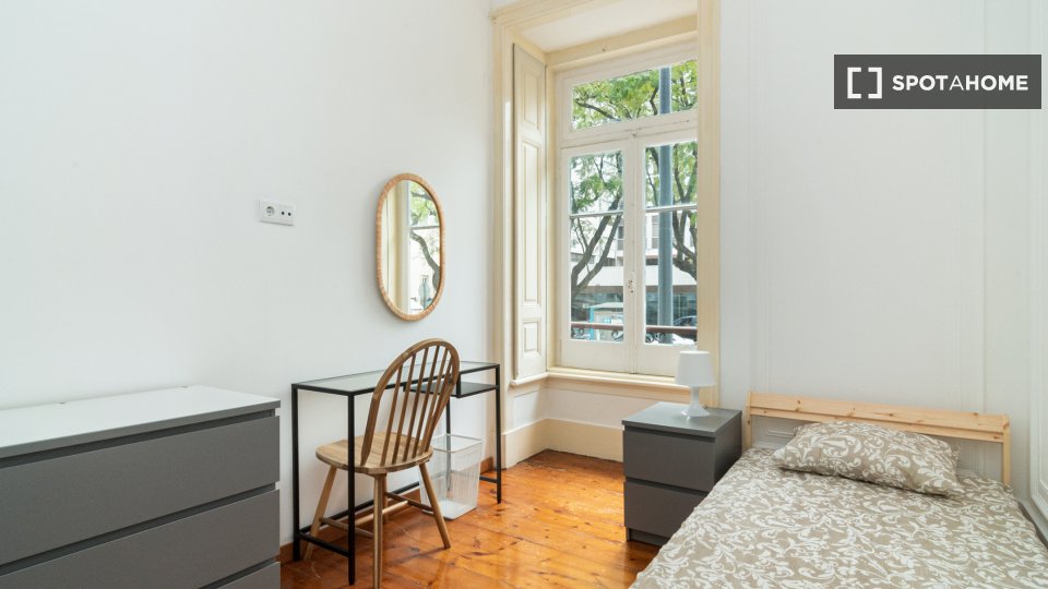 Double room Lisbon, 11 beds — photo 3