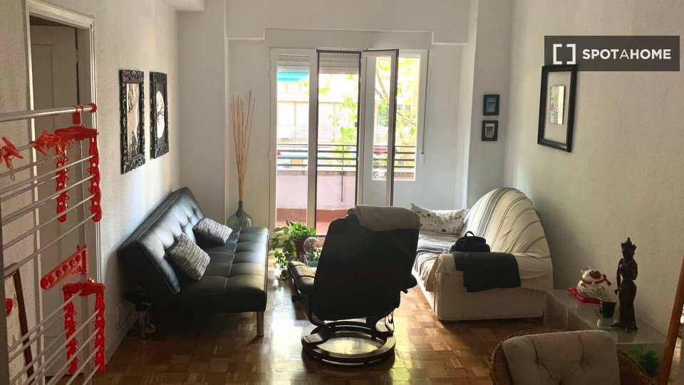 Double room Madrid, 3 beds, 105m² — photo 19