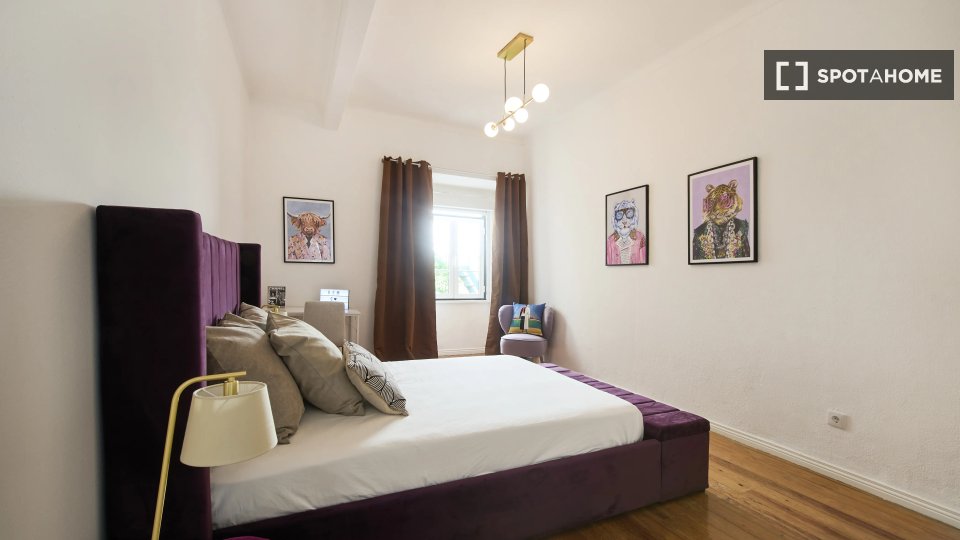 Double room Lisbon, 13 beds — photo 11