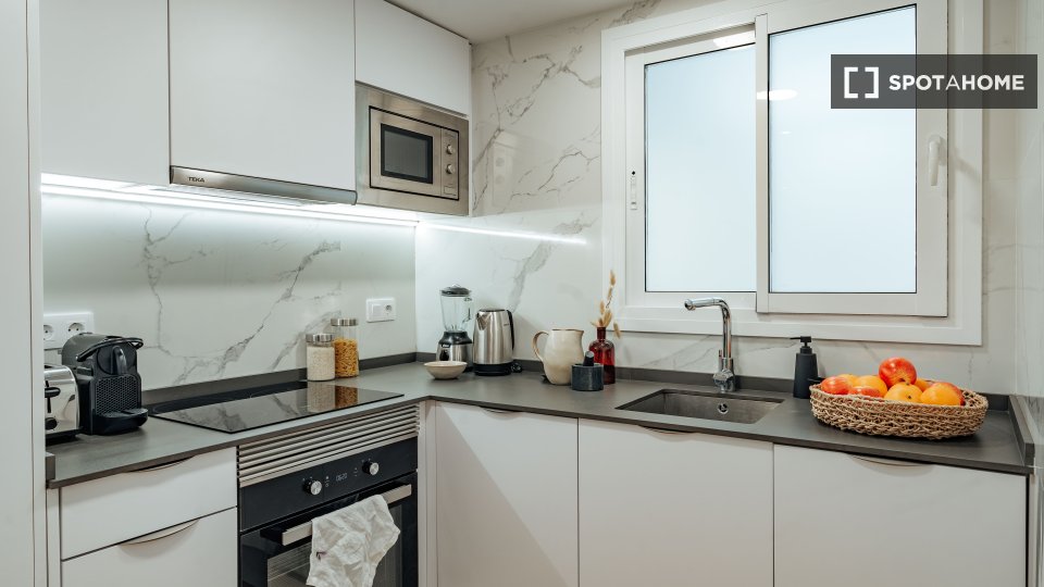 Apartment Barcelona, 1 bed, 65m² — photo 5