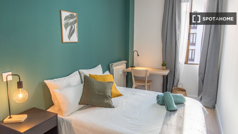 Double room Madrid, 5 beds, 90m² — photo 41