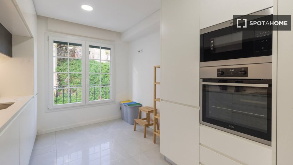 Apartment Lisbon, 2 beds — photo 8