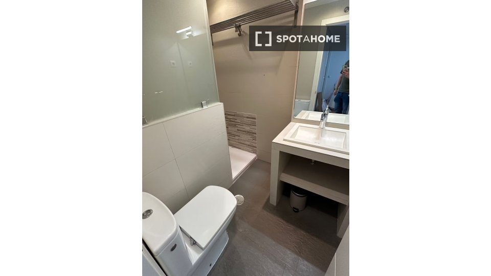 Double room Madrid, 4 beds — photo 16