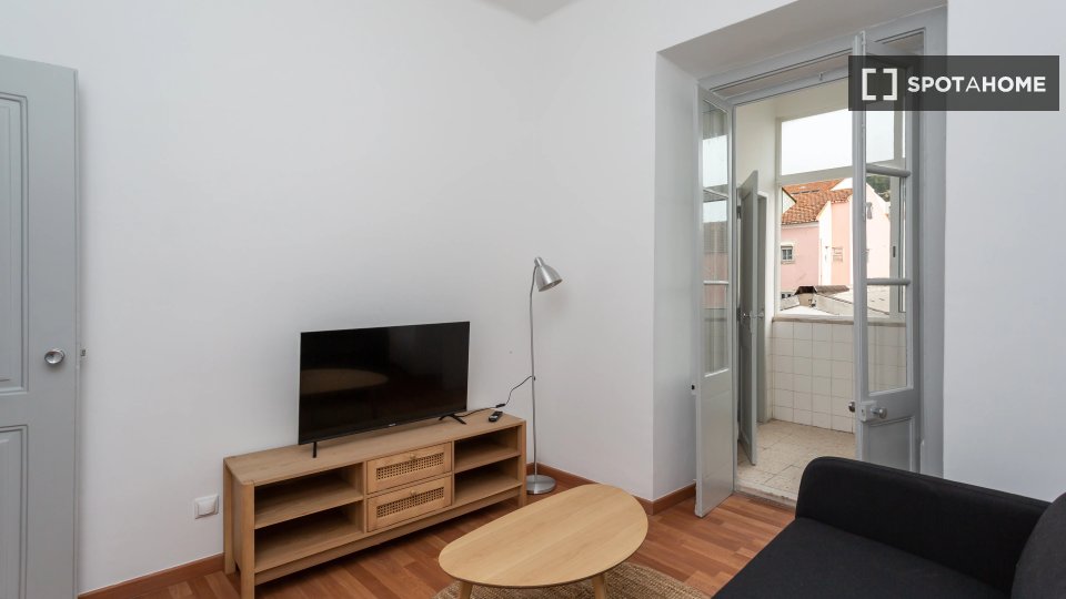 Double room Lisbon, 5 beds — photo 5