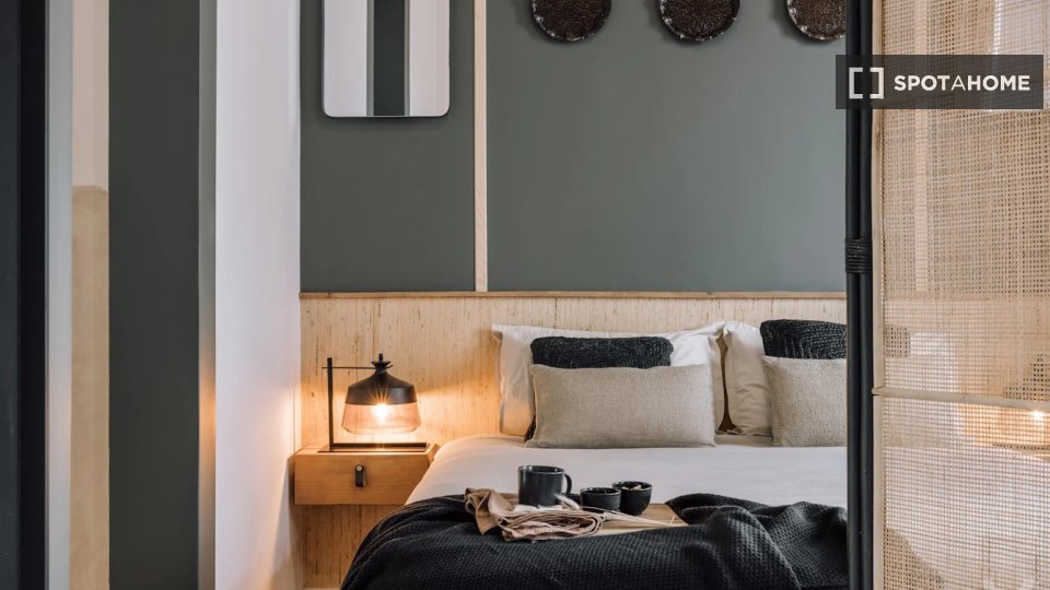 Apartment Lisbon, 1 bed, 75m² — photo 11