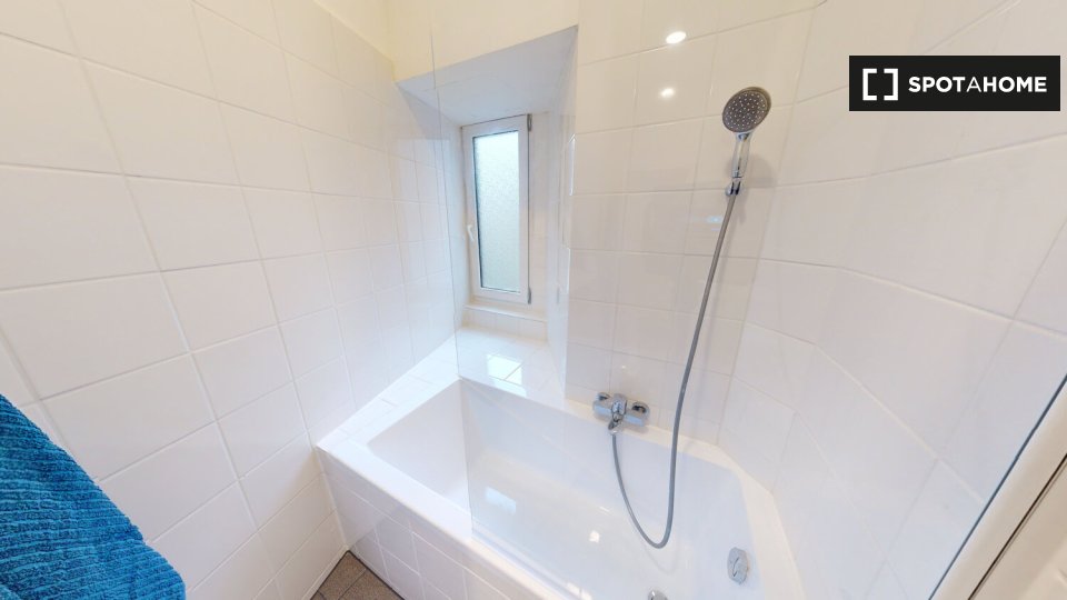 Apartment Berlin, 2 beds, 77m² — photo 9
