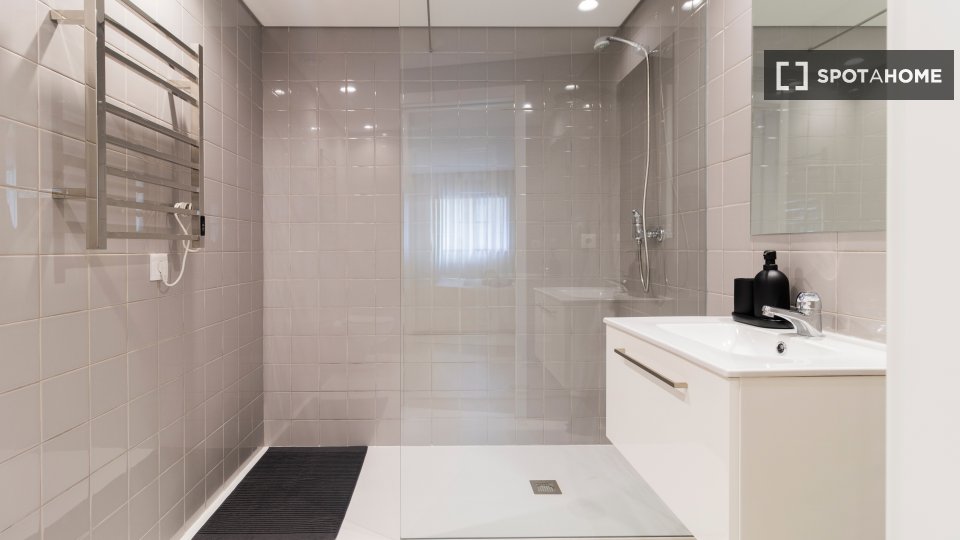 Apartment Porto, 2 beds, 90m² — photo 15