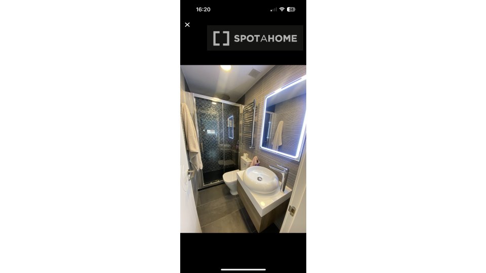 Double room Madrid, 2 beds, 75m² — photo 6