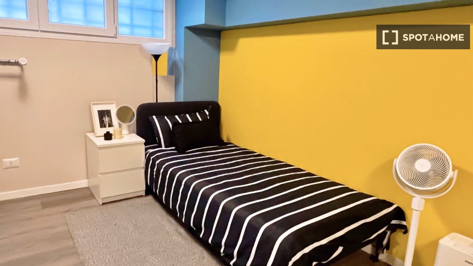 Double room Milan, 3 beds, 59m² — photo 78