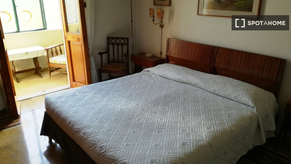 Double room Florence, 3 beds, 160m² — photo 11
