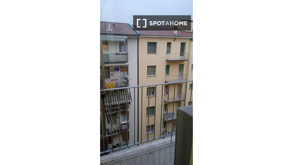 Double room Bologna, 8 beds, 185m² — photo 12