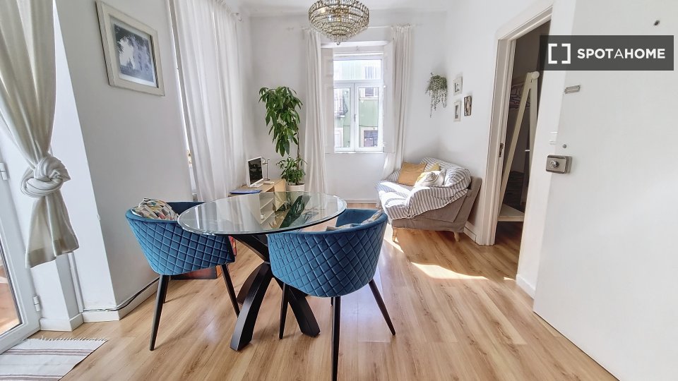 Apartment Lisbon, 2 beds — photo 38