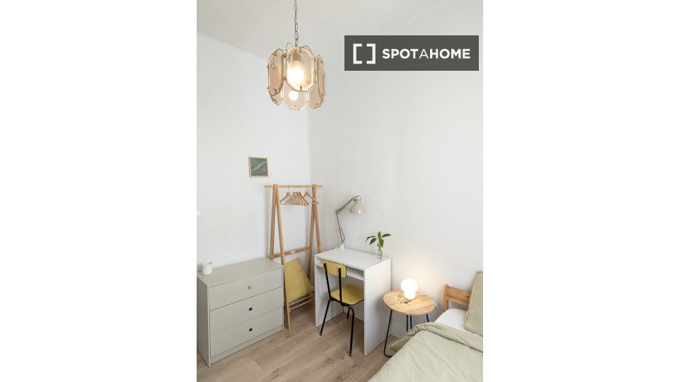 Double room Valencia, 2 beds, 72m² — photo 27