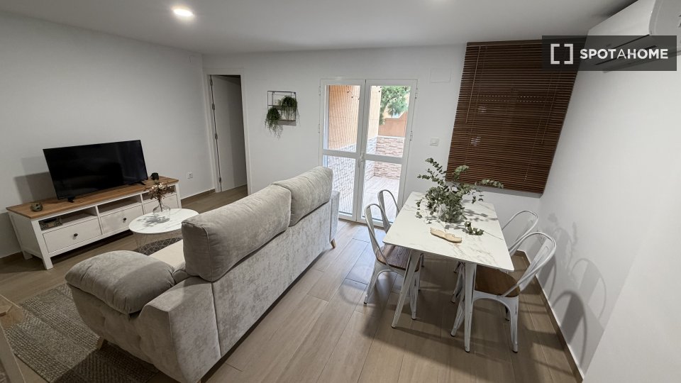 Apartment Cadiz, 2 beds, 70m² — photo 13