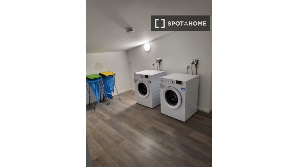 Double room Berlin, 14 beds, 118m² — photo 3