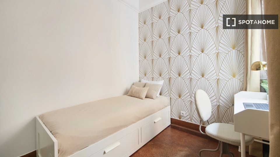 Double room Lisbon, 7 beds — photo 2